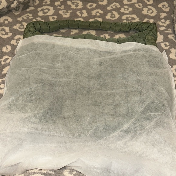 Free People FP Movement Quilted Carryall Bag in Washed Sage π New & Never Worn π - Picture 15 of 17